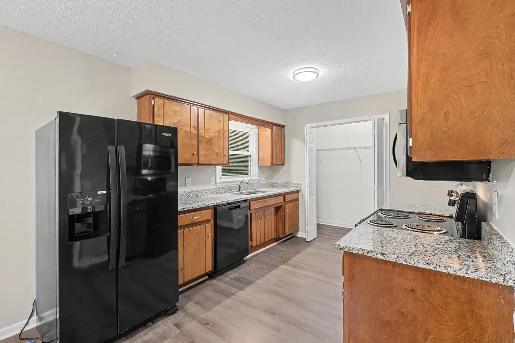 2011 Sugartree Drive Murfreesboro TN 37129