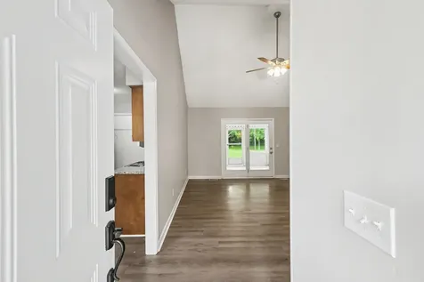 2011 Sugartree Drive Murfreesboro TN 37129