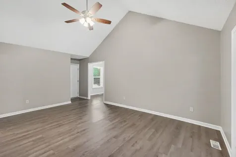 2011 Sugartree Drive Murfreesboro TN 37129