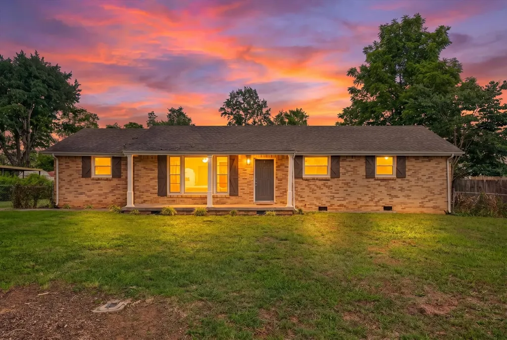 422 Burch Road Clarksville TN 37042