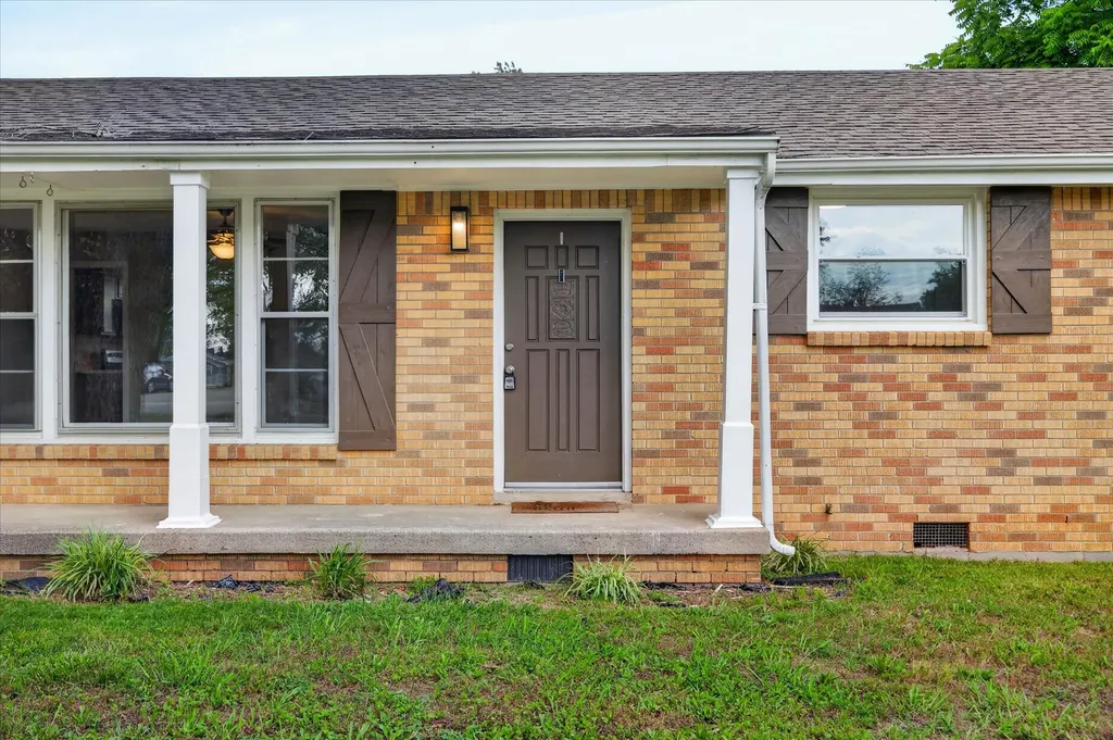 422 Burch Road Clarksville TN 37042