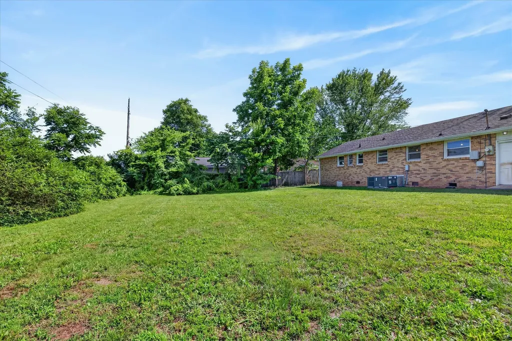 422 Burch Road Clarksville TN 37042