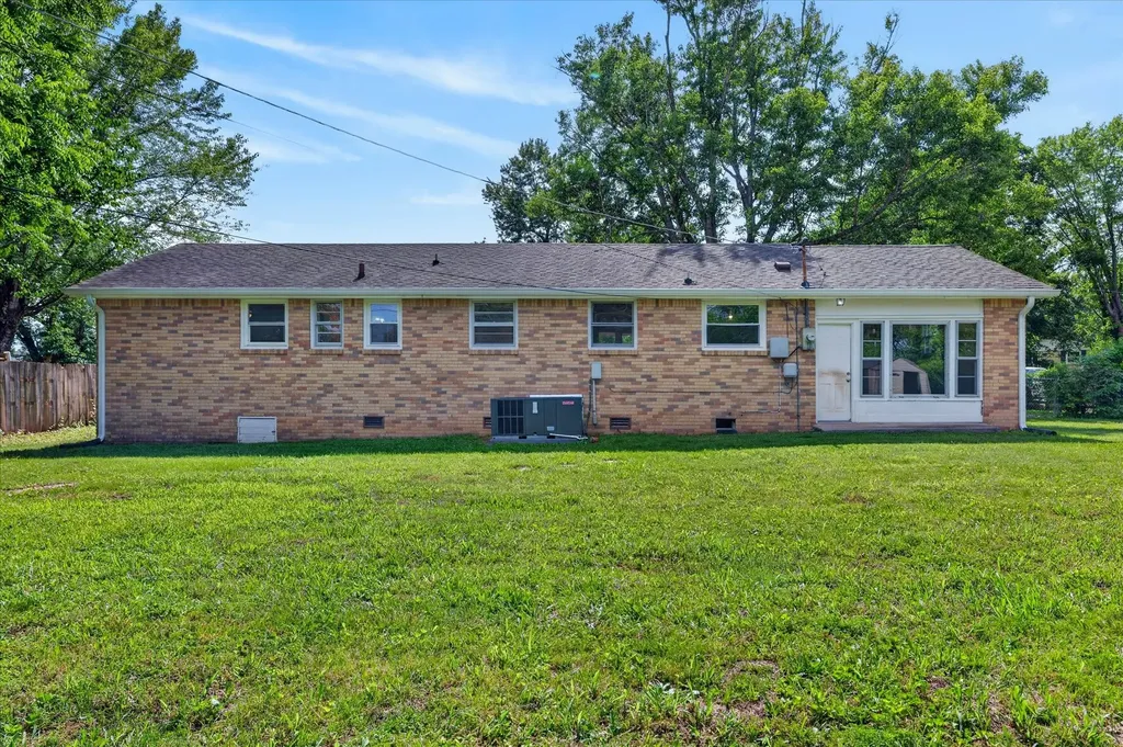 422 Burch Road Clarksville TN 37042