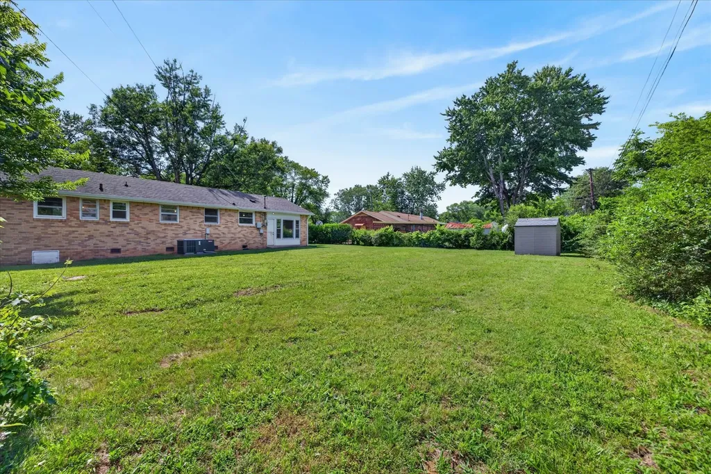 422 Burch Road Clarksville TN 37042