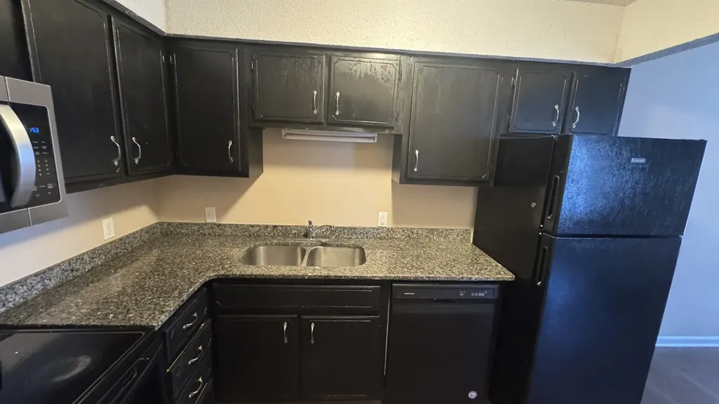 205 Anthony Oak Grove KY 42262