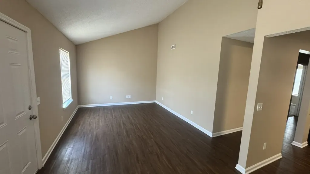 205 Anthony Oak Grove KY 42262