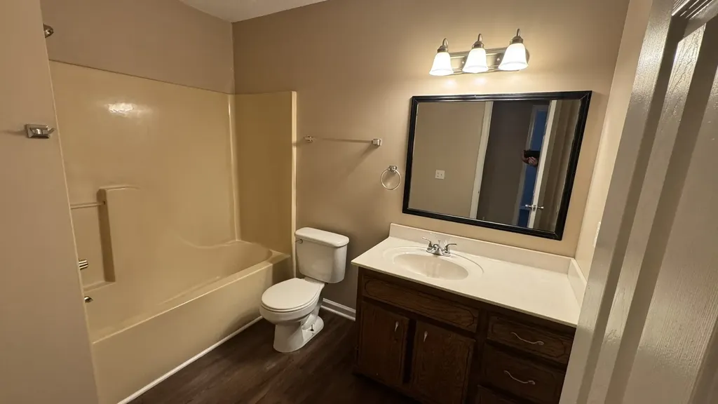 205 Anthony Oak Grove KY 42262