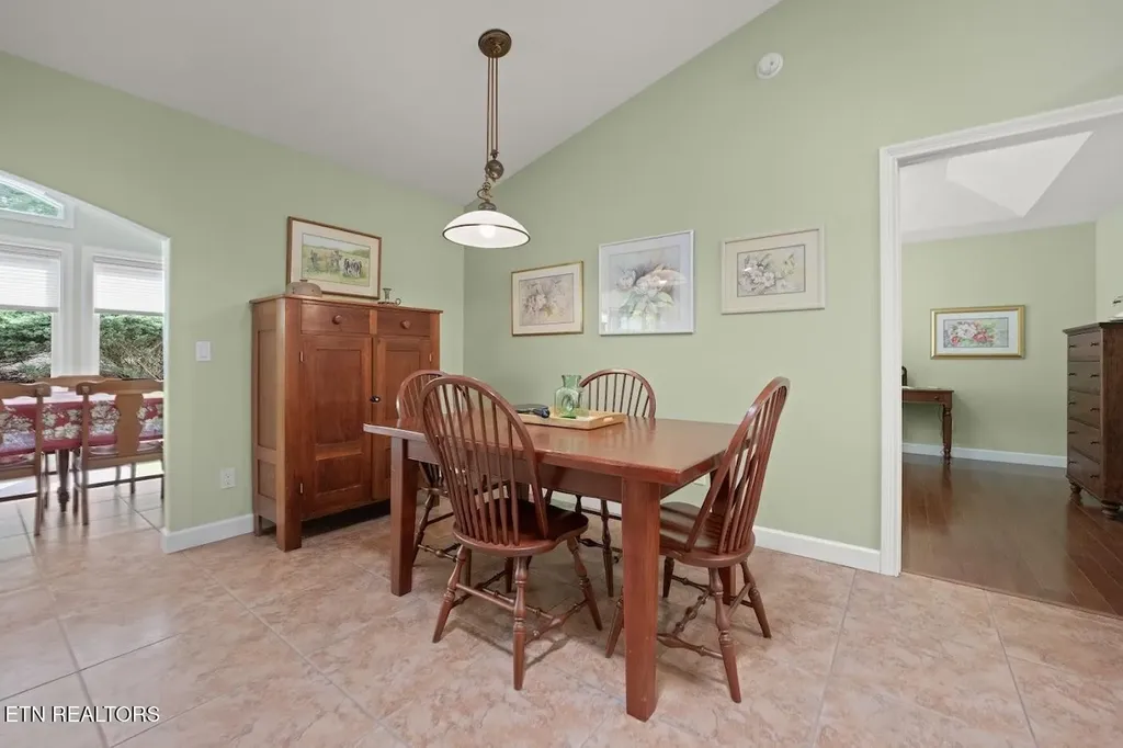 14 Heatherhurst Court Crossville TN 38558