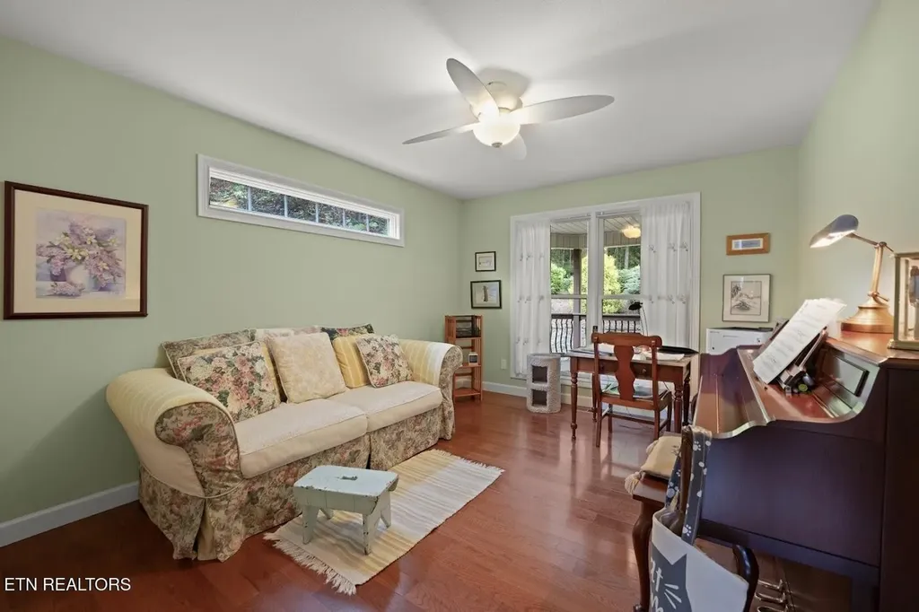 14 Heatherhurst Court Crossville TN 38558