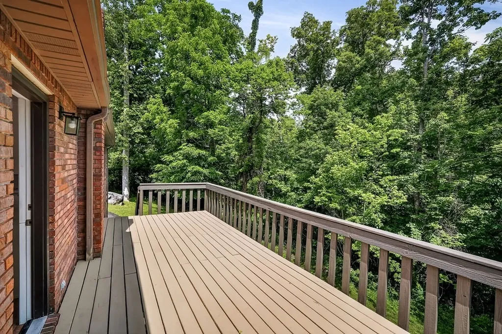 2600 Lake Valley Drive Cookeville TN 38506