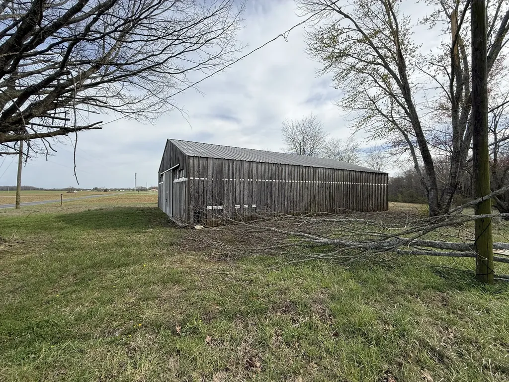 77 Macedonia Road Lawrenceburg TN 38464