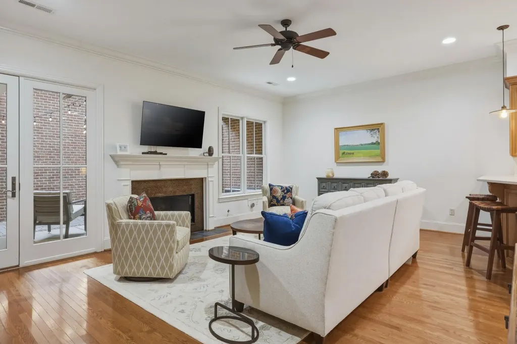 212 Cherry Street Chattanooga TN 37403