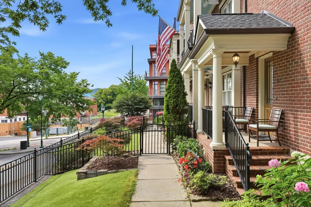 212 Cherry Street Chattanooga TN 37403