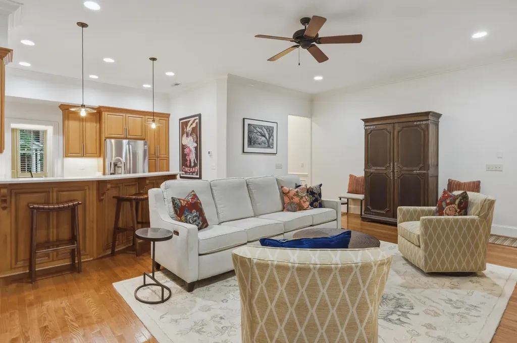 212 Cherry Street Chattanooga TN 37403