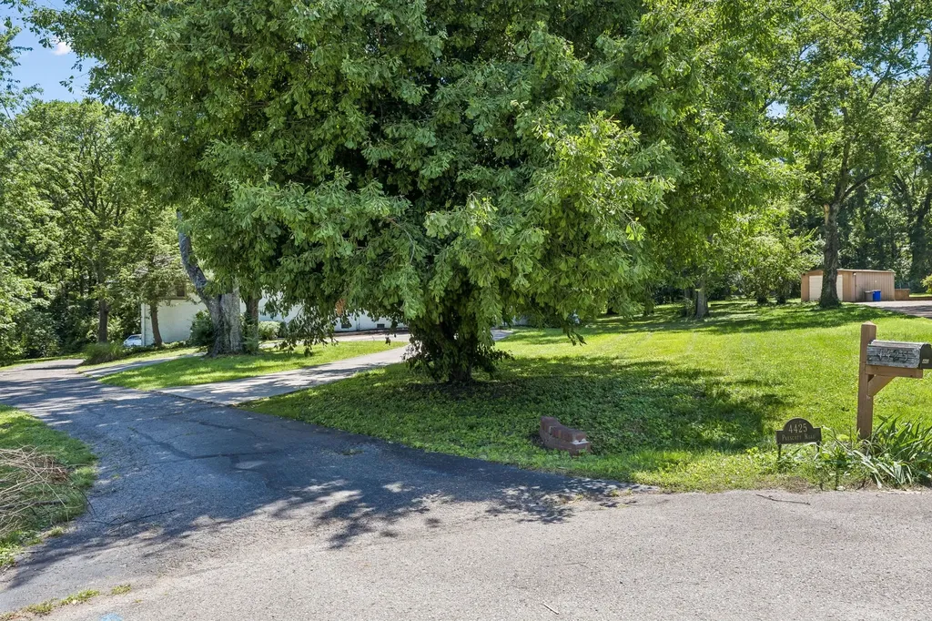 4425 Prescott Road Nashville TN 37204