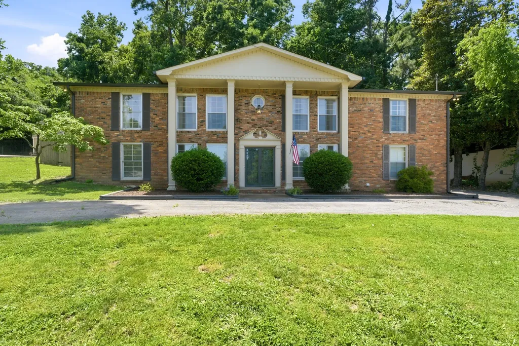 6805 Cloudland Drive Nashville TN 37205