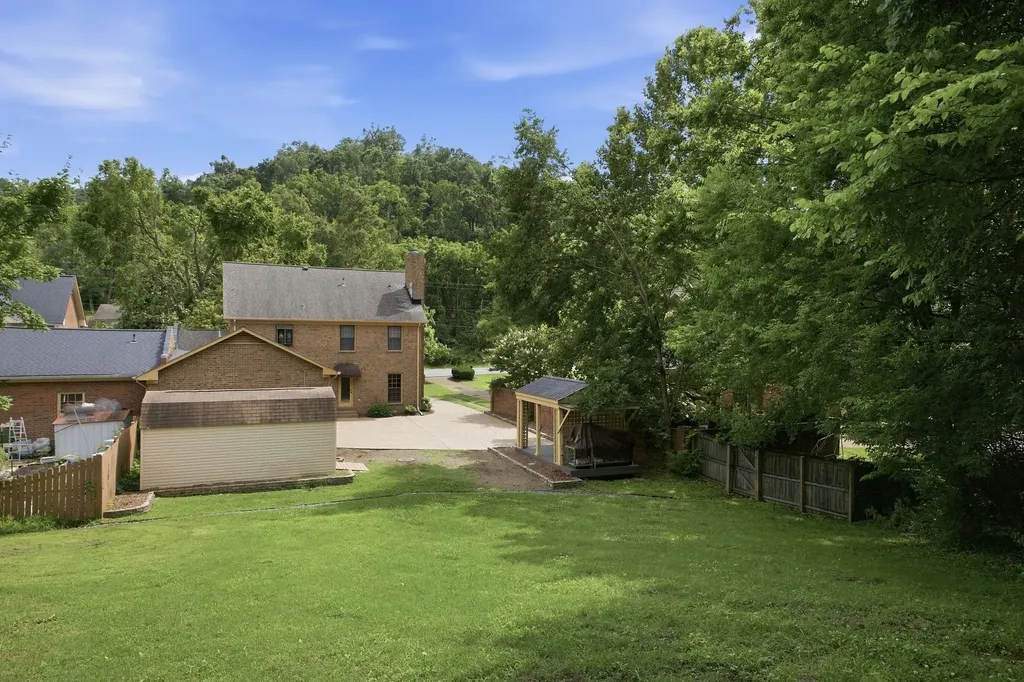 1464 Tyne Boulevard Nashville TN 37215