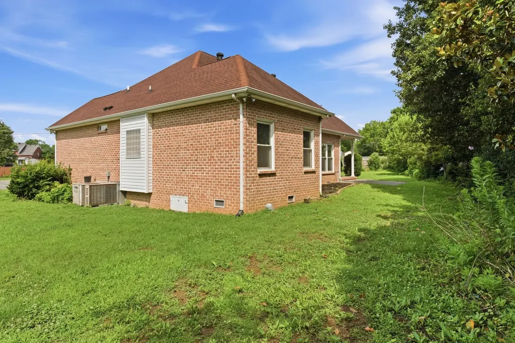 108 Strathmore Court Hendersonville TN 37075