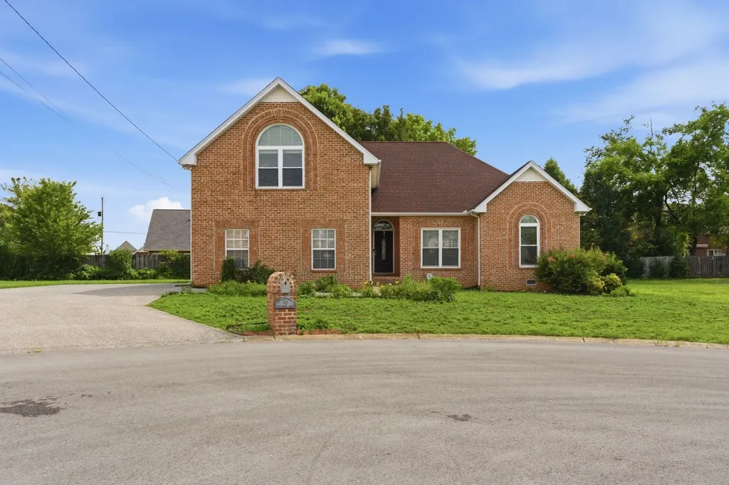108 Strathmore Court Hendersonville TN 37075