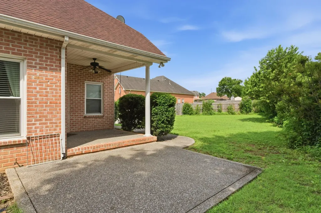 108 Strathmore Court Hendersonville TN 37075