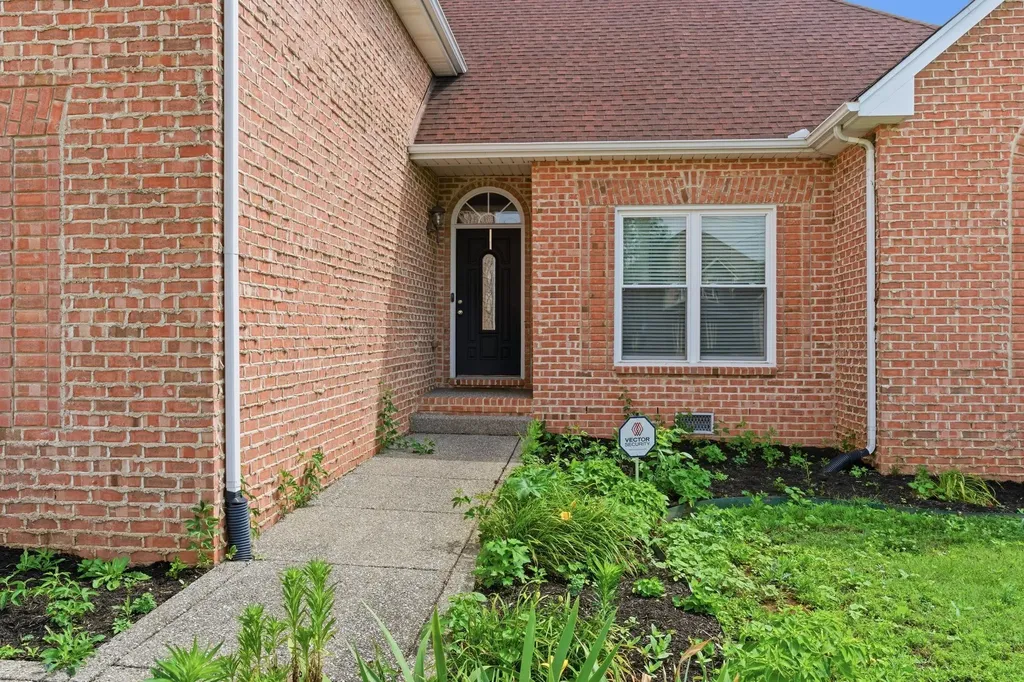 108 Strathmore Court Hendersonville TN 37075