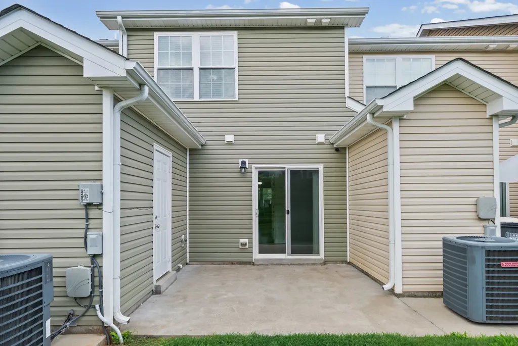 354 Sam Houston Circle Clarksville TN 37040