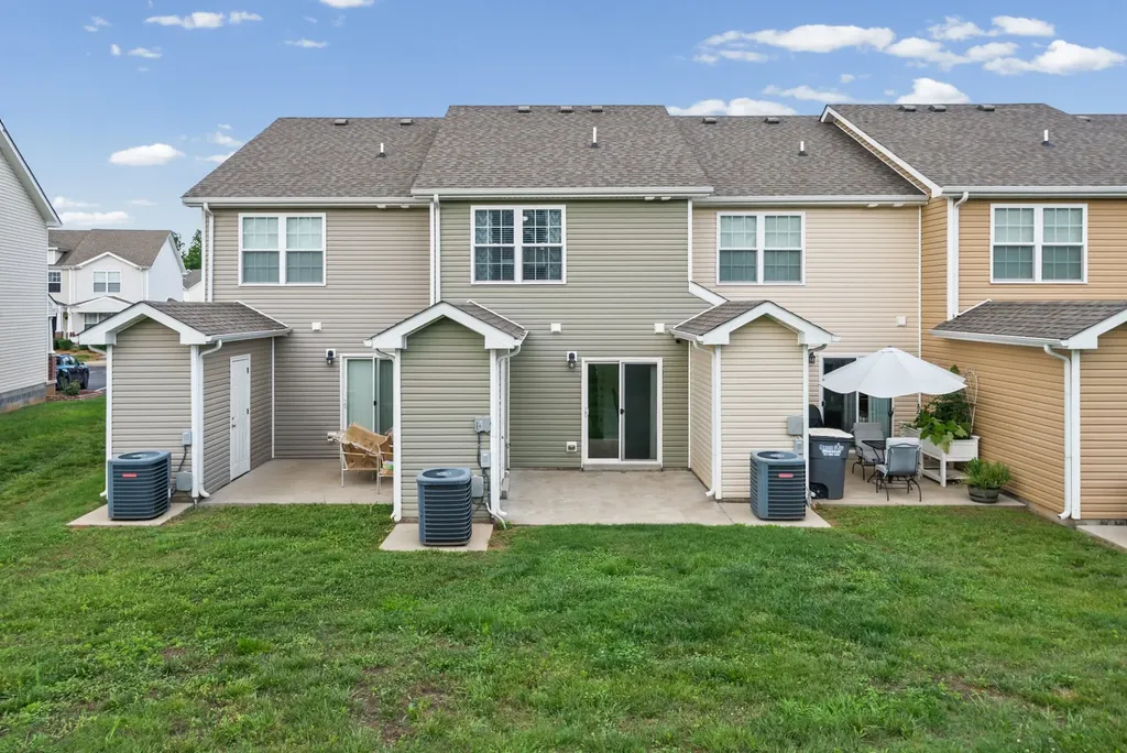 354 Sam Houston Circle Clarksville TN 37040