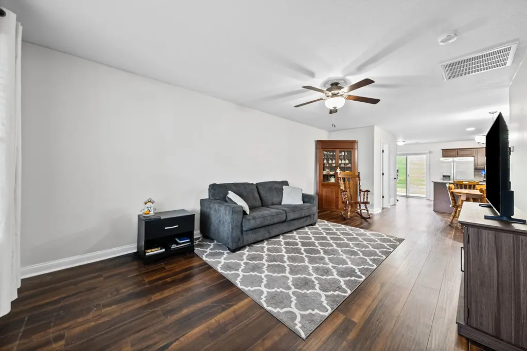 354 Sam Houston Circle Clarksville TN 37040
