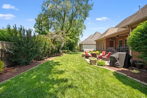 2042 Alexander Boulevard Murfreesboro TN 37130