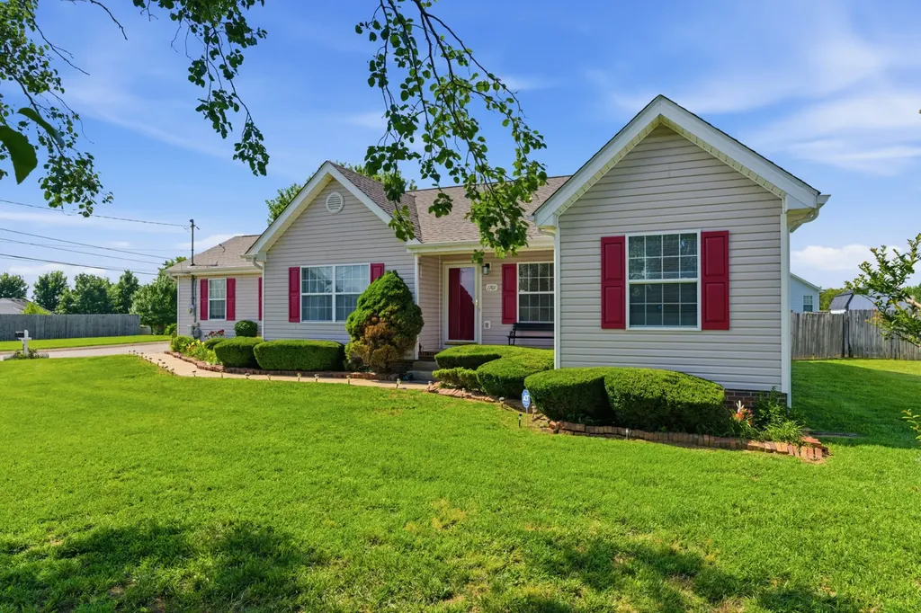 1701 Jamie Drive Columbia TN 38401
