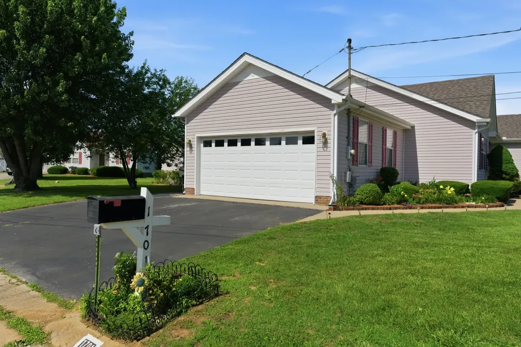 1701 Jamie Drive Columbia TN 38401