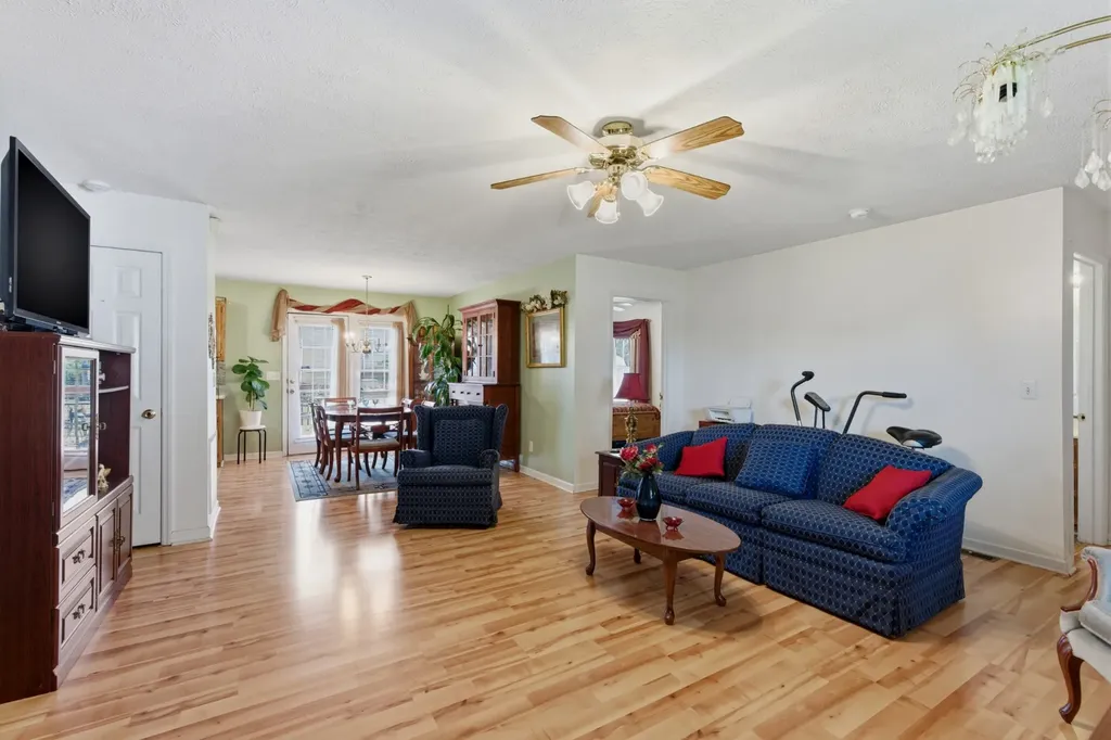 1701 Jamie Drive Columbia TN 38401
