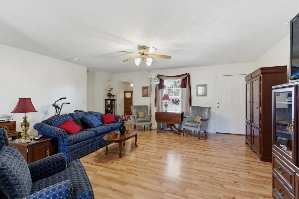 1701 Jamie Drive Columbia TN 38401
