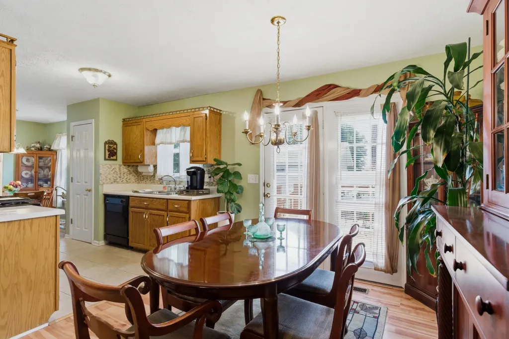 1701 Jamie Drive Columbia TN 38401