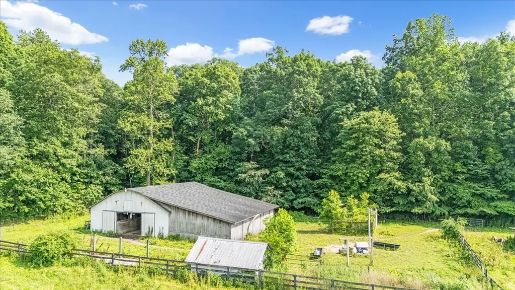 431 Jack Thomas Drive Manchester TN 37355