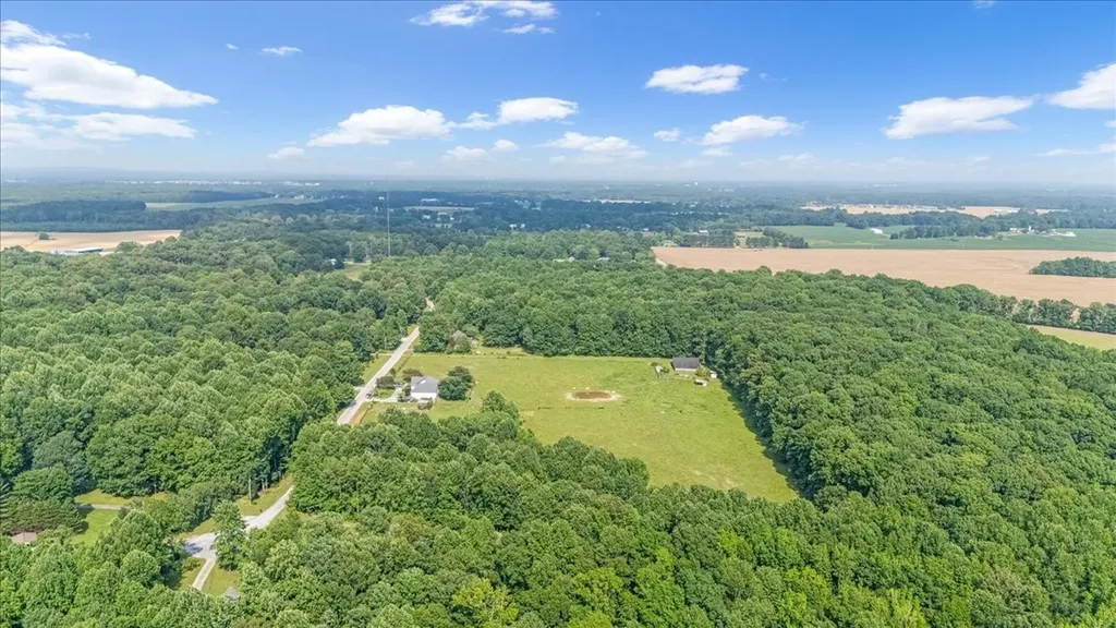 431 Jack Thomas Drive Manchester TN 37355
