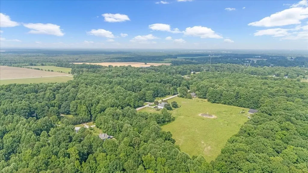 431 Jack Thomas Drive Manchester TN 37355
