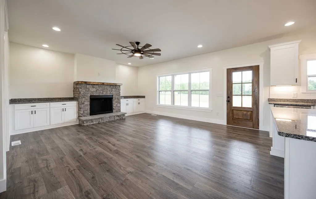 2672 Coleytown Road Lafayette TN 37083