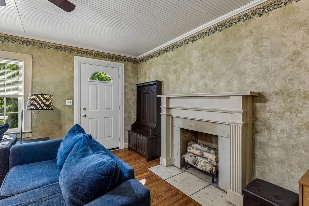 312 Castle Heights Avenue Lebanon TN 37087
