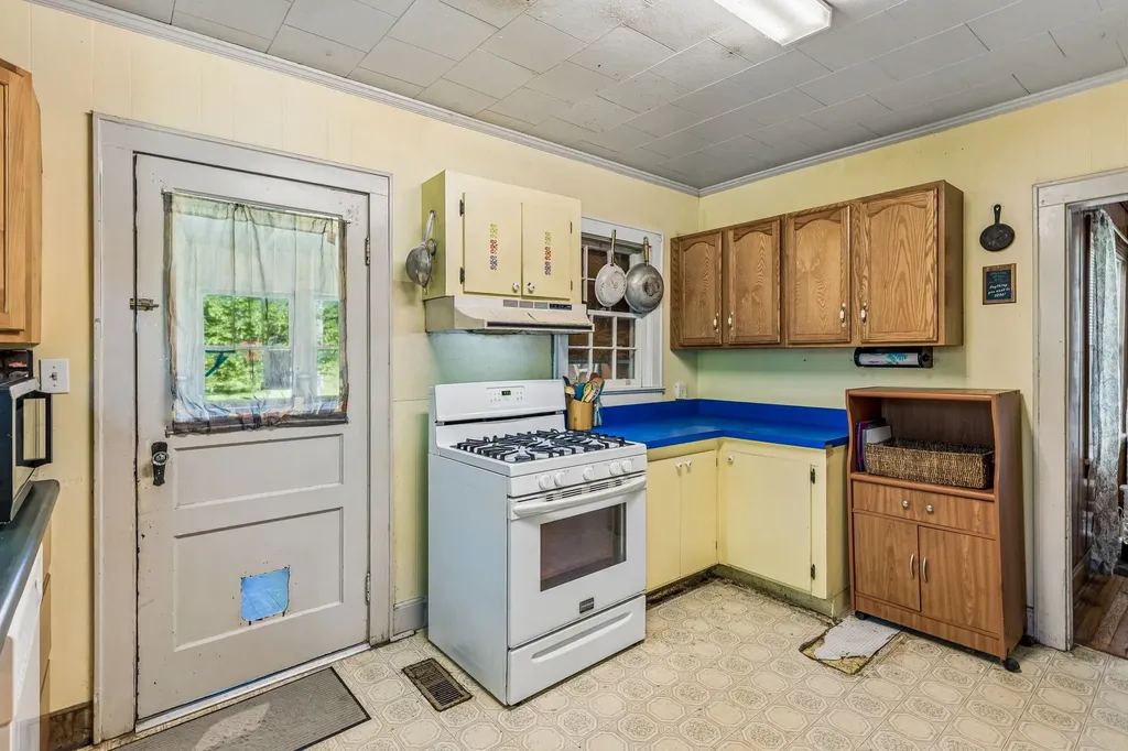 312 Castle Heights Avenue Lebanon TN 37087