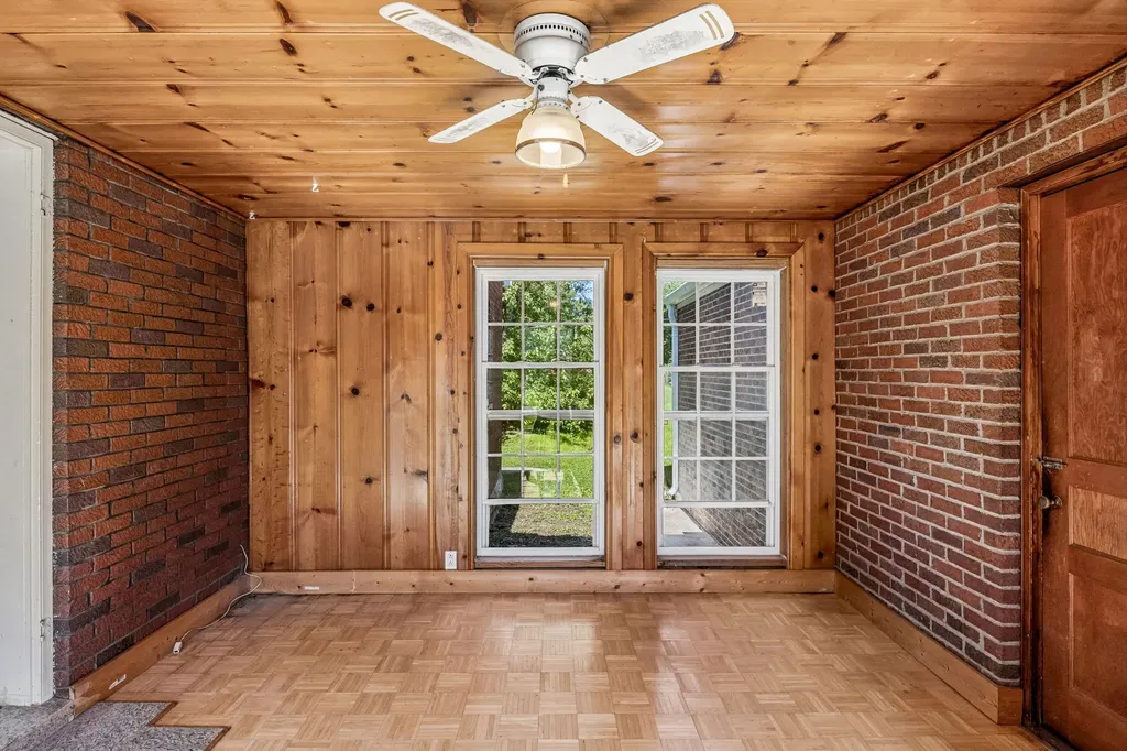 312 Castle Heights Avenue Lebanon TN 37087