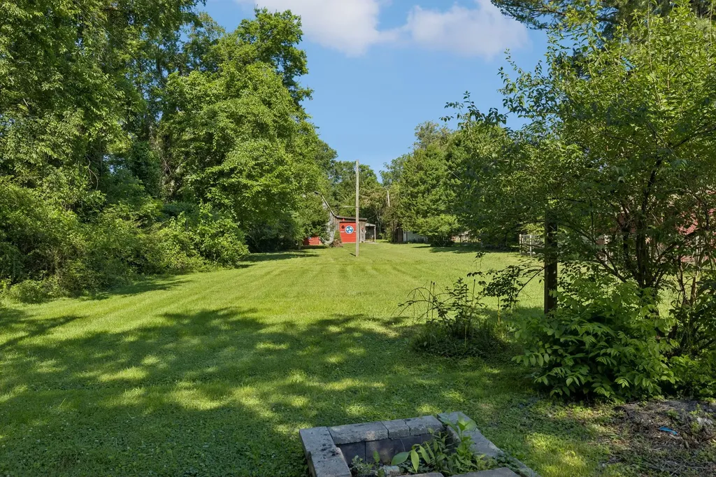 312 Castle Heights Avenue Lebanon TN 37087