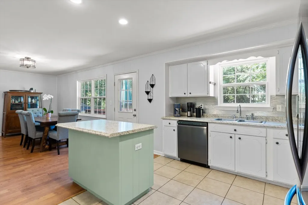 404 Lark Lane Chattanooga TN 37415