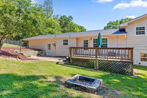 404 Lark Lane Chattanooga TN 37415