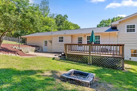 404 Lark Lane Chattanooga TN 37415