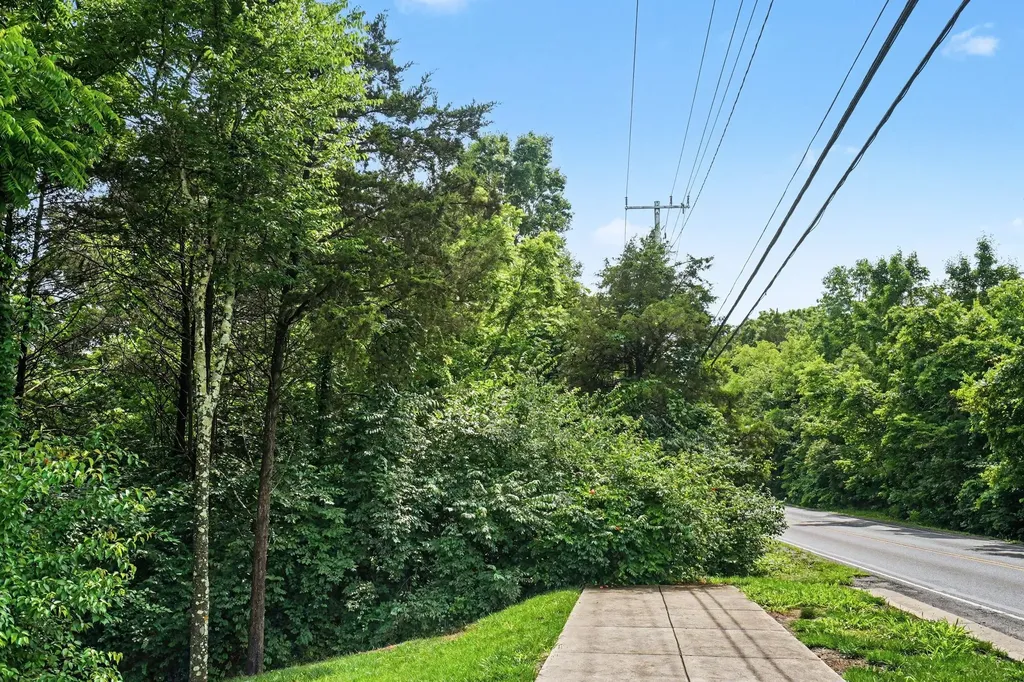 5986 Mount View Road Antioch TN 37013