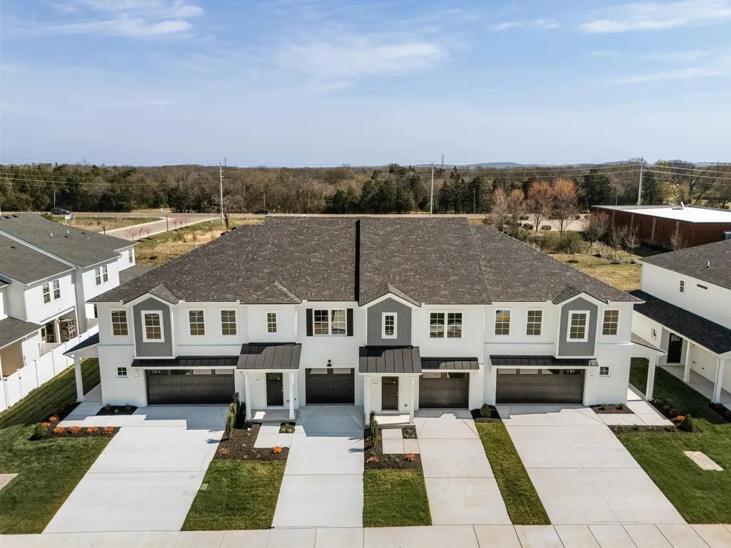 4327 Calusa Drive Murfreesboro TN 37127