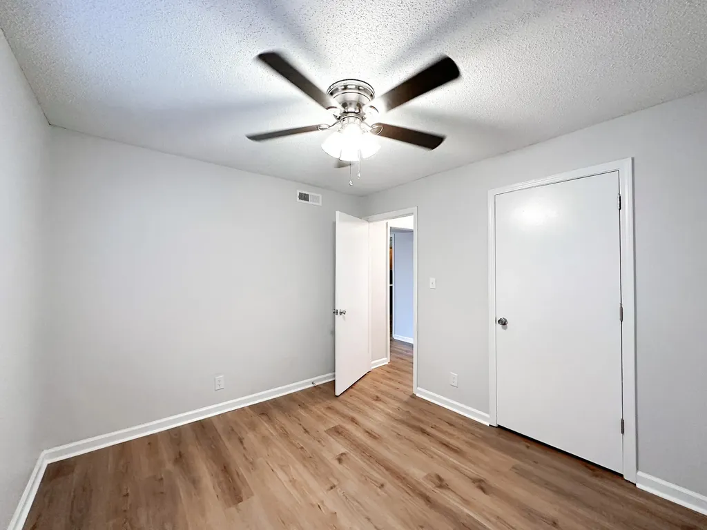 470 Martha Lane Clarksville TN 37043