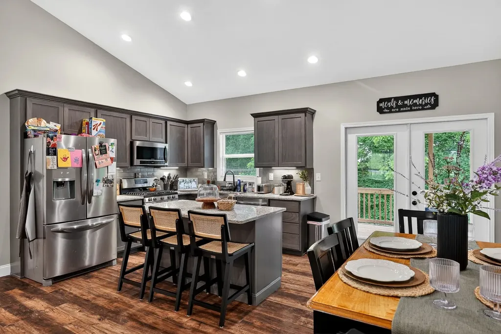 2011 Bear Creek Point Cookeville TN 38506