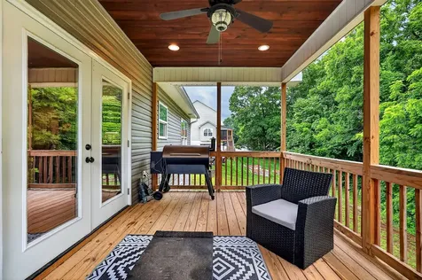 2011 Bear Creek Point Cookeville TN 38506